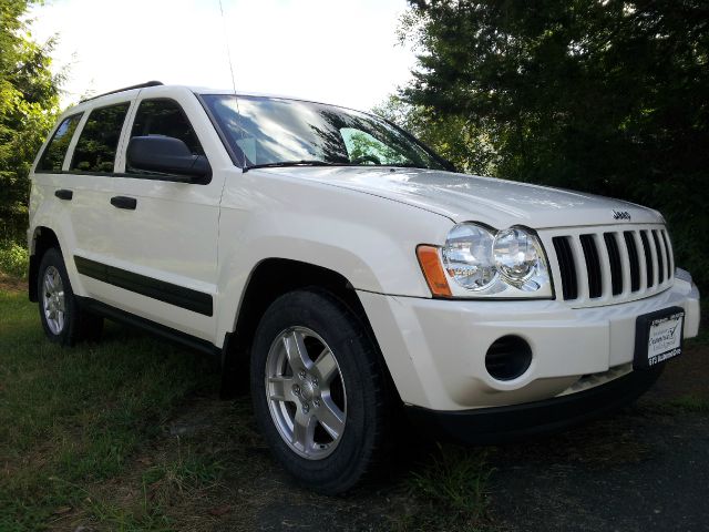 Jeep Grand Cherokee 2005 photo 4