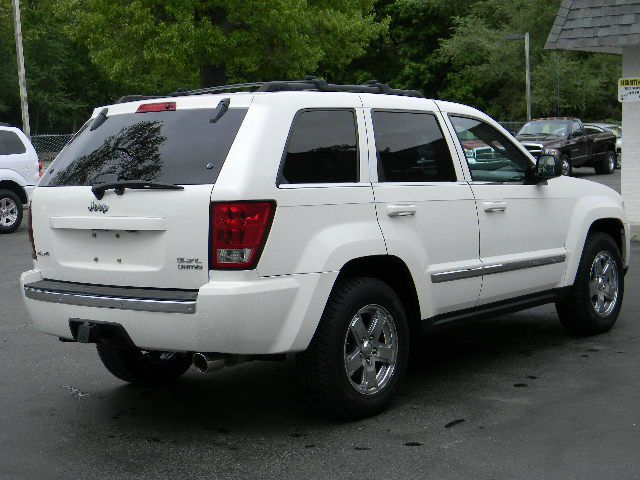 Jeep Grand Cherokee 2005 photo 29