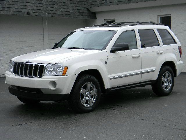 Jeep Grand Cherokee 2005 photo 34