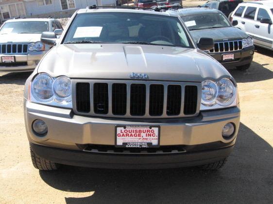 Jeep Grand Cherokee 2005 photo 16