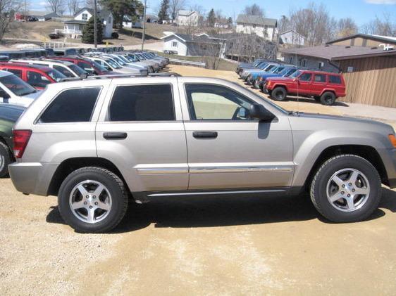 Jeep Grand Cherokee 2005 photo 5