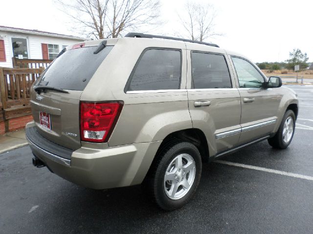 Jeep Grand Cherokee 2005 photo 3