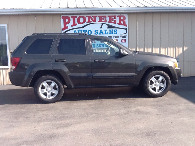 Jeep Grand Cherokee 2005 photo 3