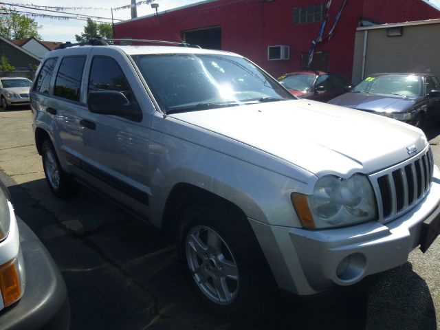 Jeep Grand Cherokee Base W/nav.sys SUV