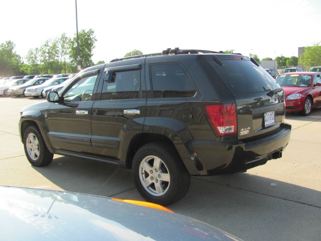 Jeep Grand Cherokee 2005 photo 14