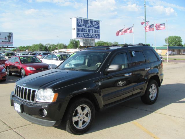 Jeep Grand Cherokee 2005 photo 4