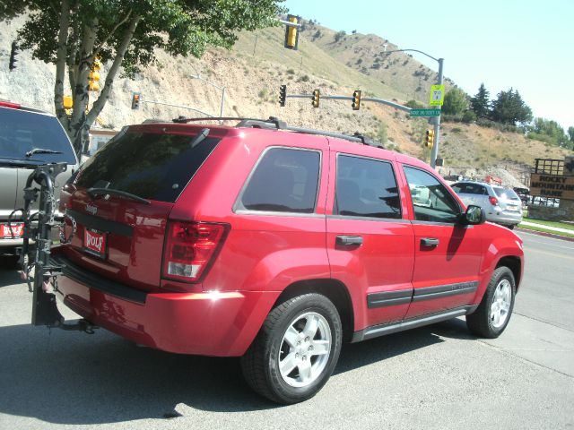 Jeep Grand Cherokee Base W/nav.sys SUV