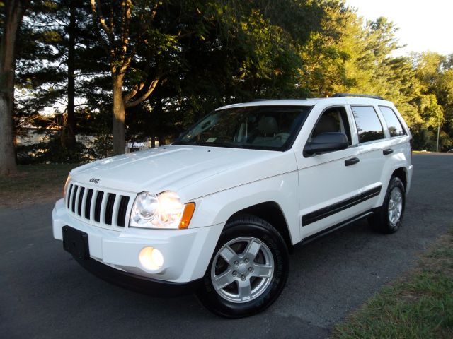 Jeep Grand Cherokee 2005 photo 4