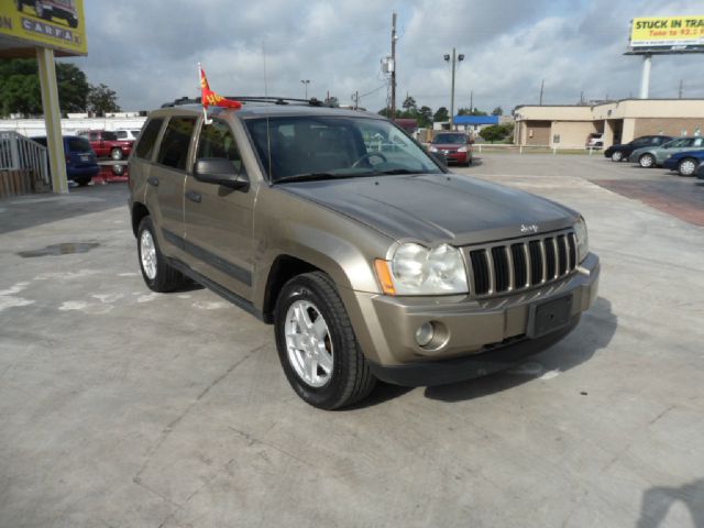 Jeep Grand Cherokee 2005 photo 4