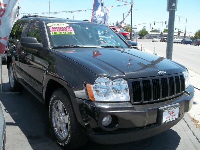 Jeep Grand Cherokee 2005 photo 1