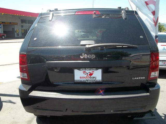 Jeep Grand Cherokee 2005 photo 4