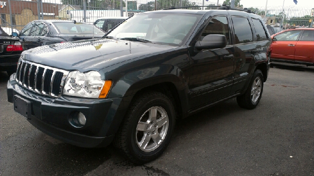 Jeep Grand Cherokee Base W/nav.sys SUV