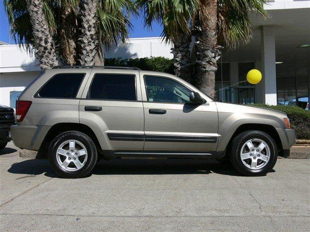 Jeep Grand Cherokee 2005 photo 2