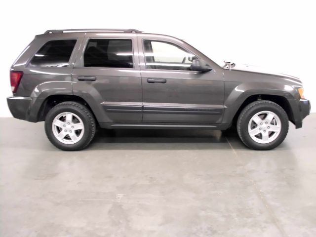 Jeep Grand Cherokee 2005 photo 1