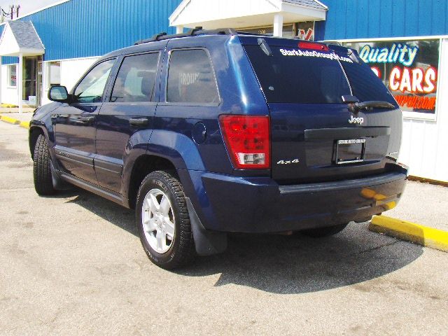 Jeep Grand Cherokee 2005 photo 2