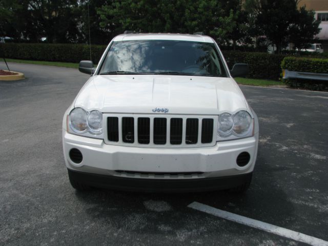 Jeep Grand Cherokee 2005 photo 4