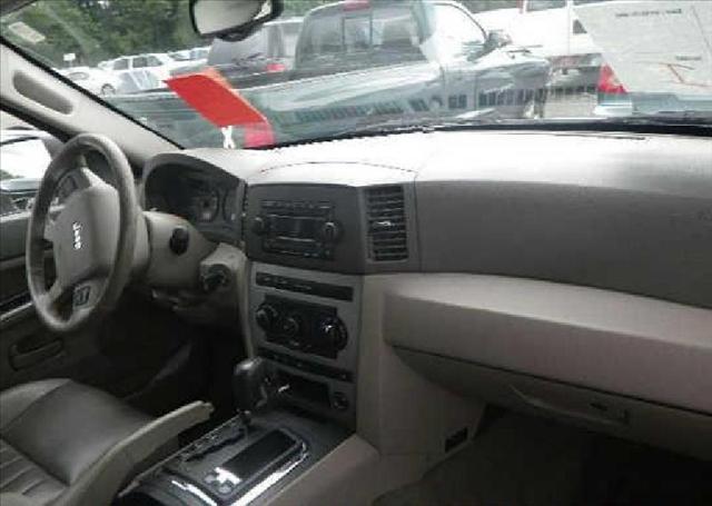 Jeep Grand Cherokee 2005 photo 1