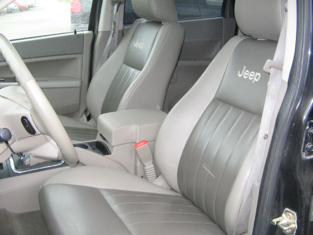 Jeep Grand Cherokee 2006 photo 10