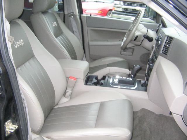 Jeep Grand Cherokee 2006 photo 14