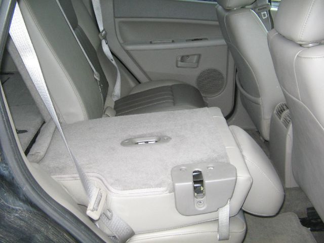 Jeep Grand Cherokee 2006 photo 15