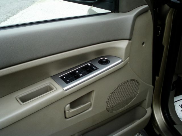 Jeep Grand Cherokee 2006 photo 1