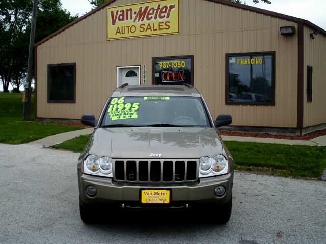 Jeep Grand Cherokee 2006 photo 13