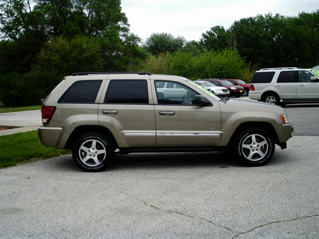 Jeep Grand Cherokee 2006 photo 14