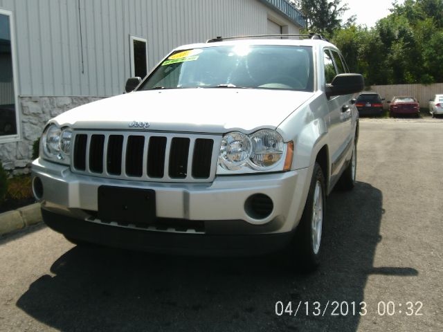 Jeep Grand Cherokee 2006 photo 2