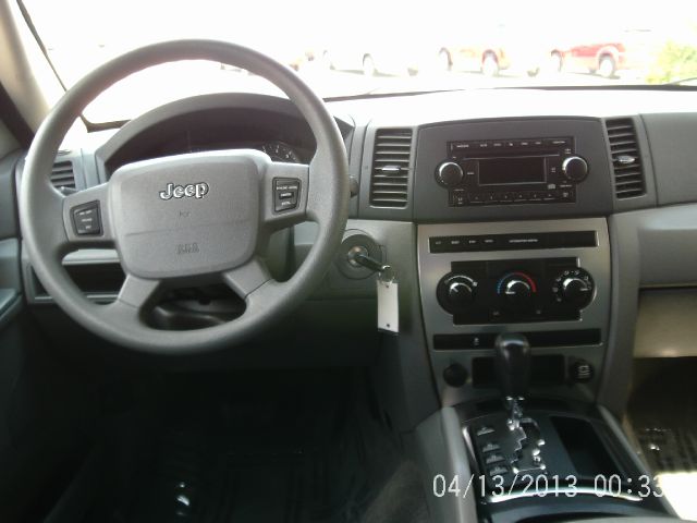 Jeep Grand Cherokee 2006 photo 3