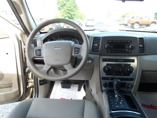 Jeep Grand Cherokee 2006 photo 29