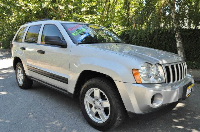 Jeep Grand Cherokee Base W/nav.sys SUV