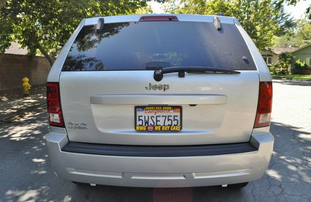 Jeep Grand Cherokee 2006 photo 2