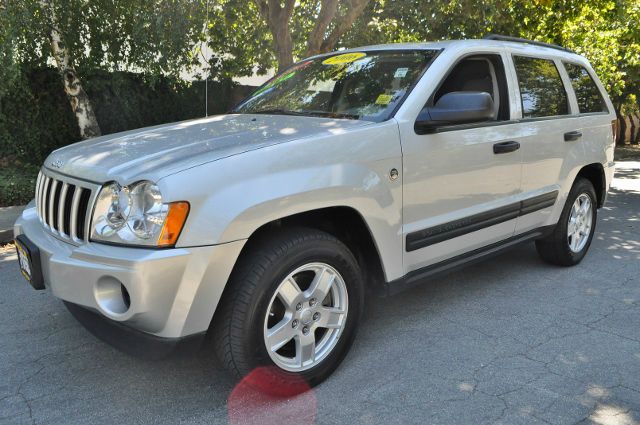 Jeep Grand Cherokee 2006 photo 3