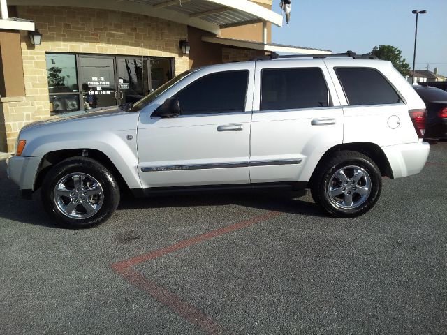 Jeep Grand Cherokee 2006 photo 2