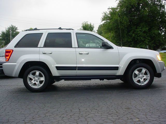 Jeep Grand Cherokee 2006 photo 4