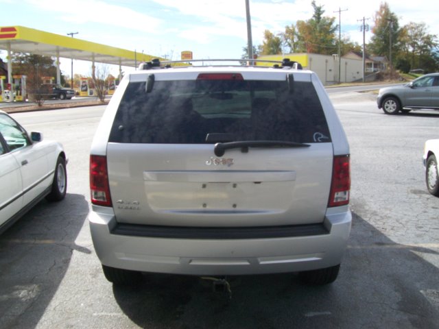 Jeep Grand Cherokee 2006 photo 2