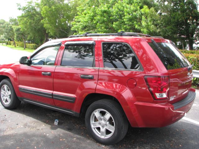 Jeep Grand Cherokee 2006 photo 3