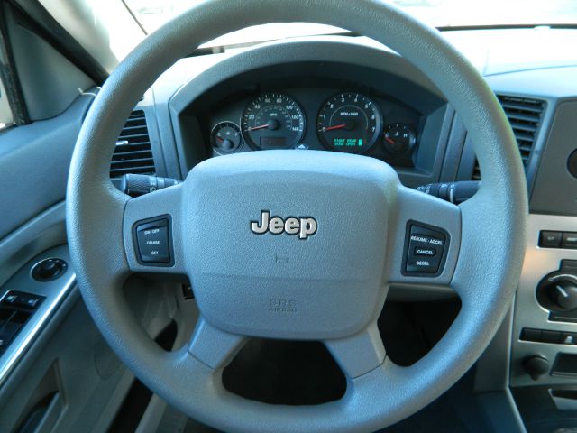 Jeep Grand Cherokee 2006 photo 3