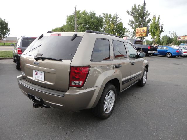 Jeep Grand Cherokee Base W/nav.sys SUV