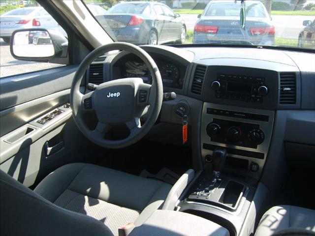 Jeep Grand Cherokee 2006 photo 4