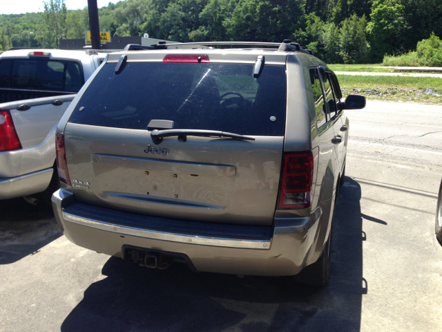 Jeep Grand Cherokee 2006 photo 2