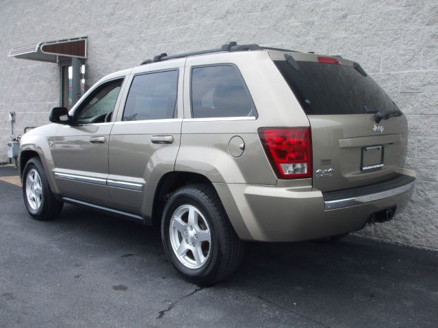 Jeep Grand Cherokee 2006 photo 2