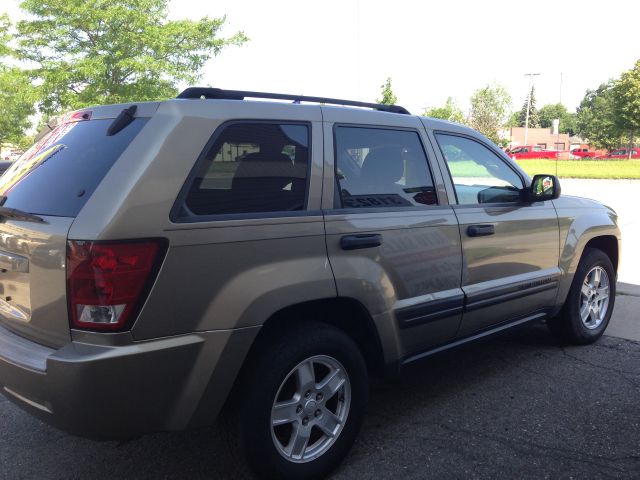 Jeep Grand Cherokee 2006 photo 3