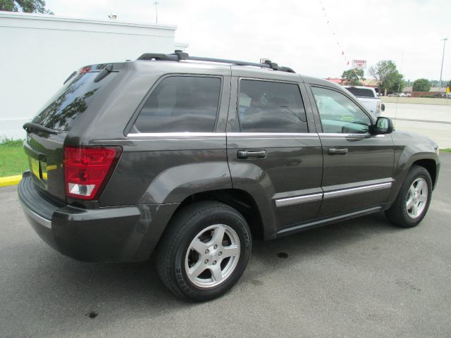 Jeep Grand Cherokee 2006 photo 2