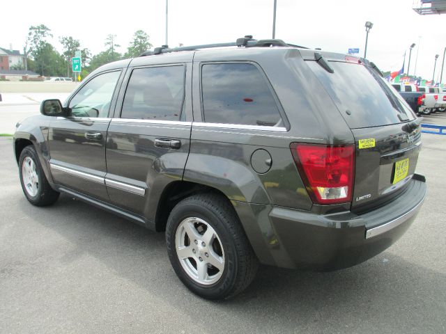 Jeep Grand Cherokee 2006 photo 4