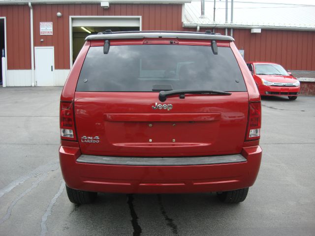 Jeep Grand Cherokee 2006 photo 2