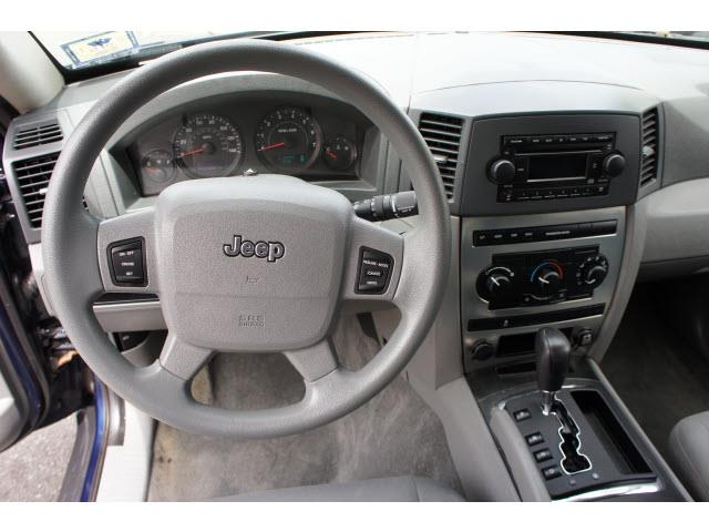 Jeep Grand Cherokee 2006 photo 5