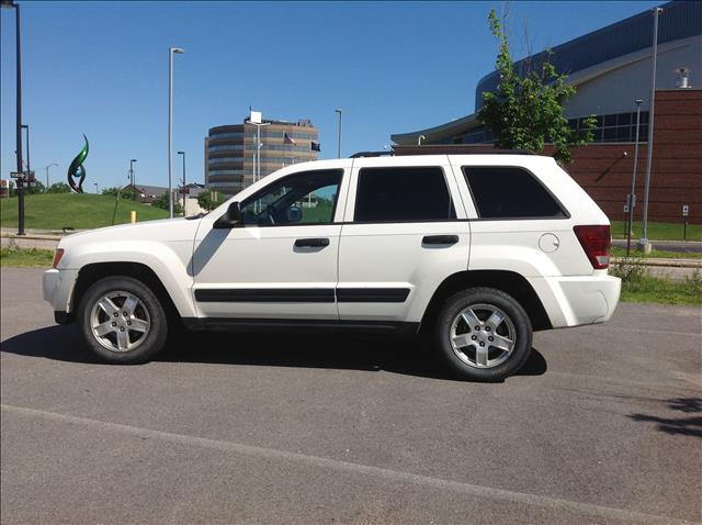 Jeep Grand Cherokee 2006 photo 2