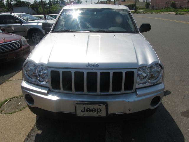 Jeep Grand Cherokee Base W/nav.sys SUV