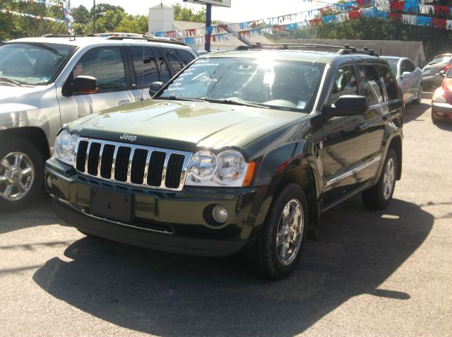 Jeep Grand Cherokee 2006 photo 2